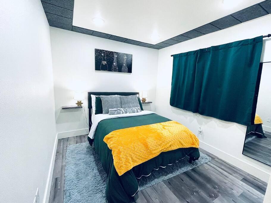 Ferienwohnung Luxe Travel Retreat Near Deep Ellum Dallas Exterior foto